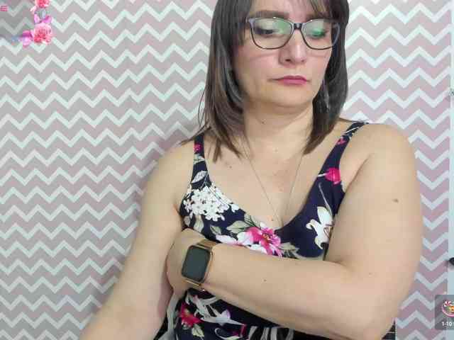 Amie-Adams82 webcam