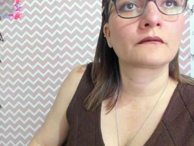 Amie-Adams82 webcam