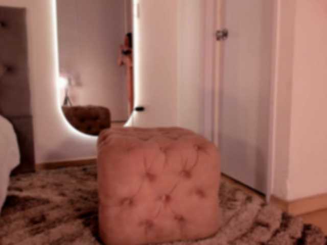 Lexie-red's BongaCams show and profile