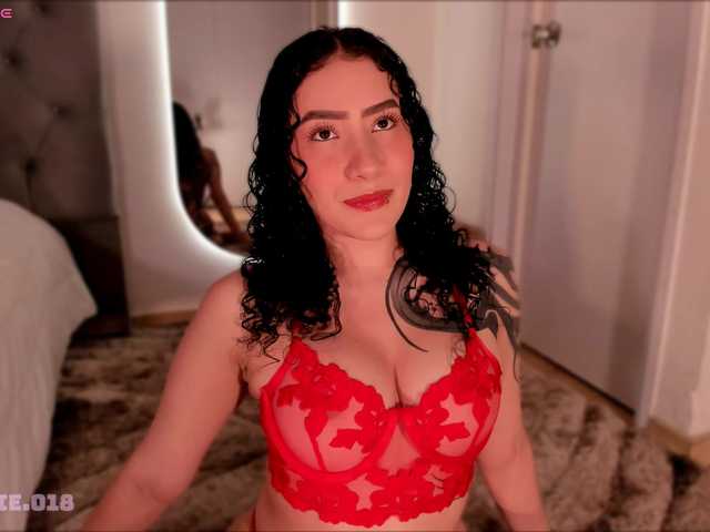 Lexie-red's BongaCams show and profile