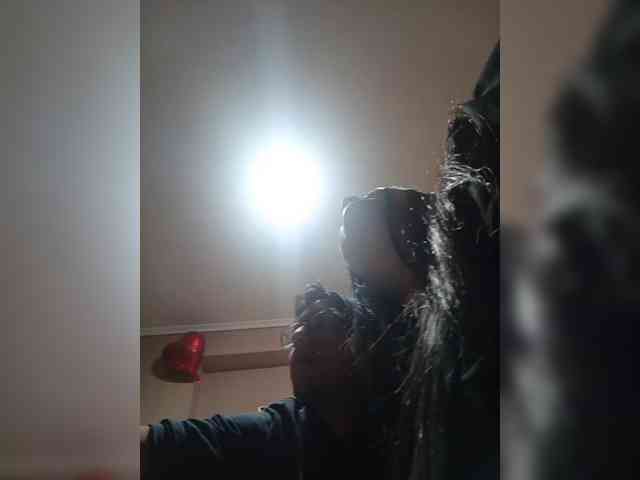 Laylamkarim webcam