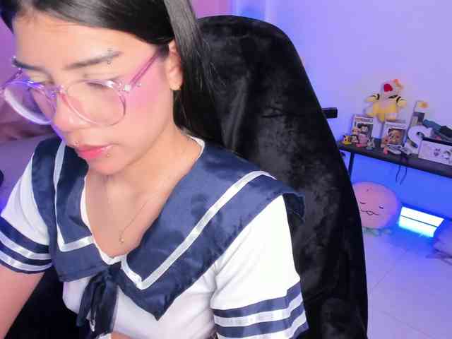 cute-stephuwu webcam
