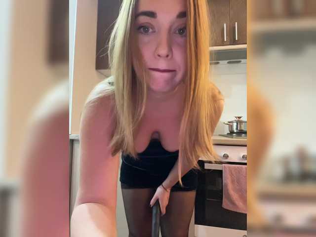 -A-L-I-C-E- Nude Live Sex Shows