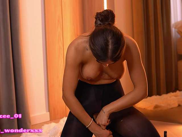 VanesaSimon's BongaCams show and profile