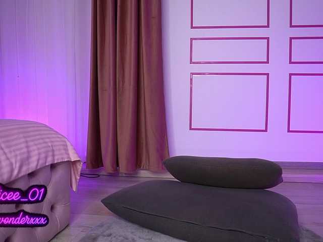  VanesaSimon chat room