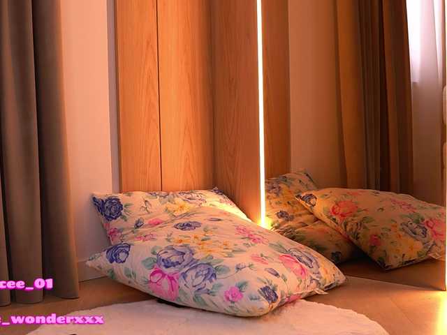 VanesaSimon's BongaCams show and profile