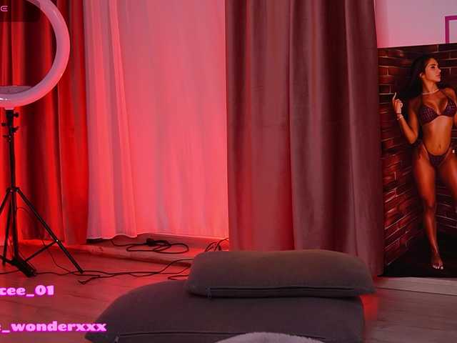 VanesaSimon's BongaCams show and profile