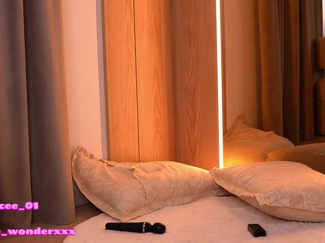 VanesaSimon's BongaCams show and profile