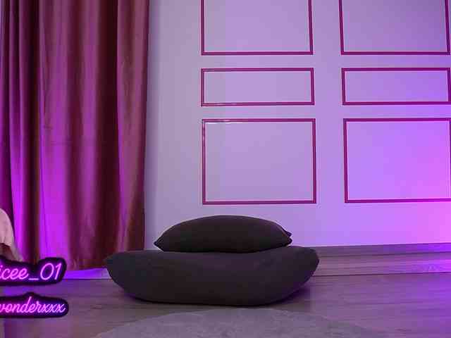 VanesaSimon webcam