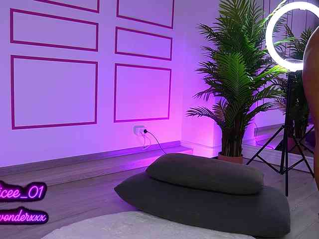 VanesaSimon webcam