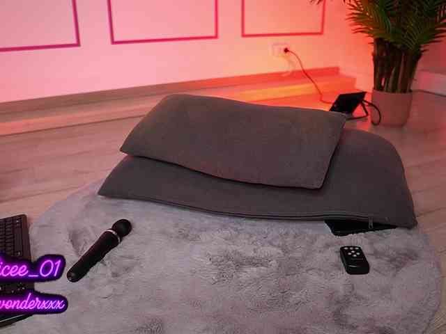 cam live VanesaSimon