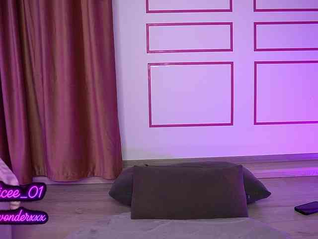 VanesaSimon webcam