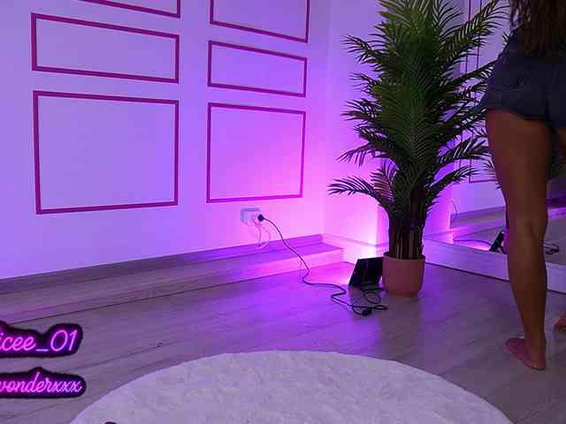 VanesaSimon webcam