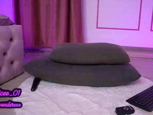 VanesaSimon webcam