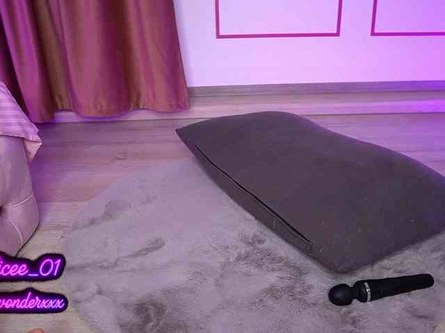 VanesaSimon webcam