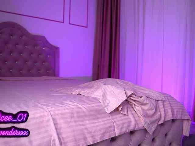 VanesaSimon webcam