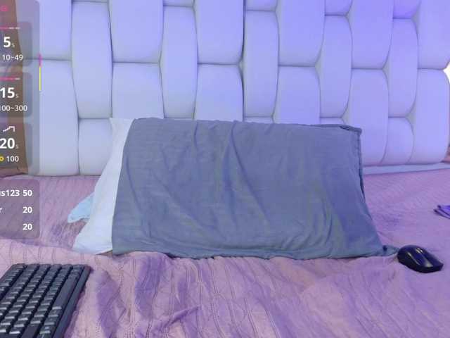 valkiriamoore webcam