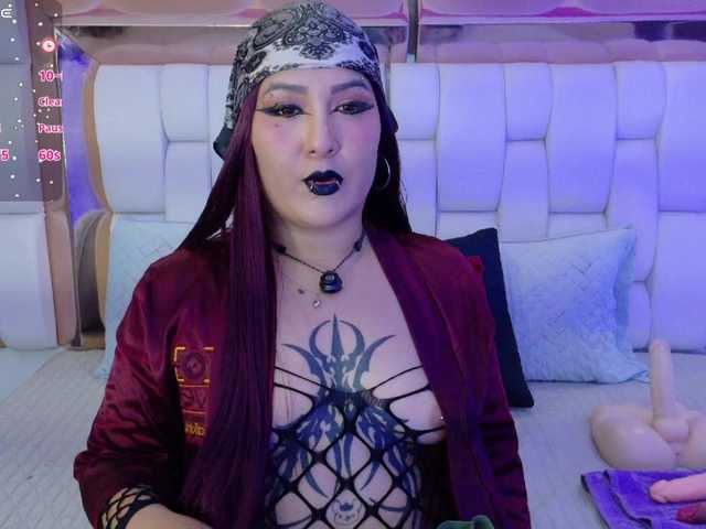 Preview of valkiriamoore