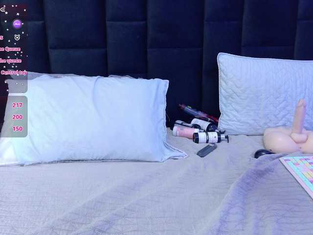 valkiriamoore's BongaCams show and profile