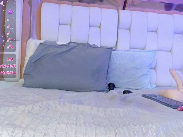 valkiriamoore's BongaCams show and profile