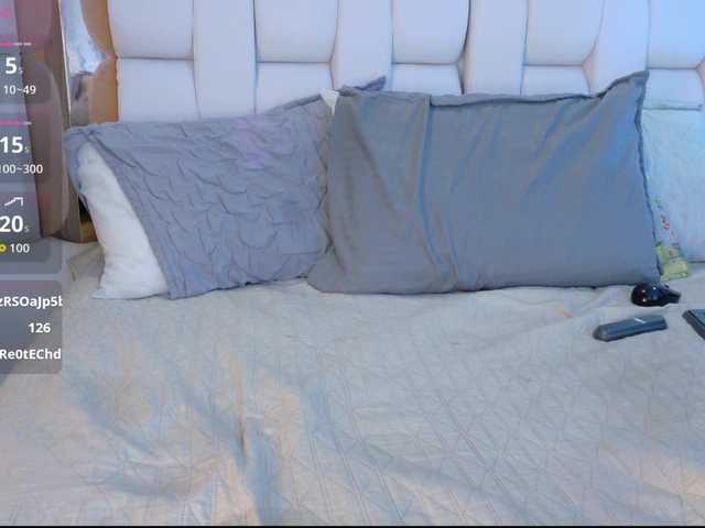 valkiriamoore's BongaCams show and profile