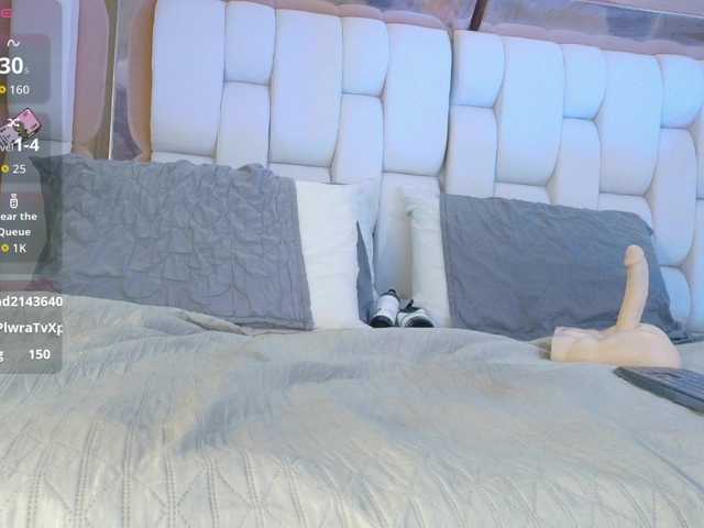 valkiriamoore's BongaCams show and profile