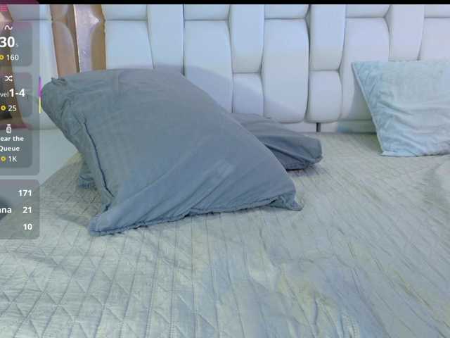 valkiriamoore's BongaCams show and profile