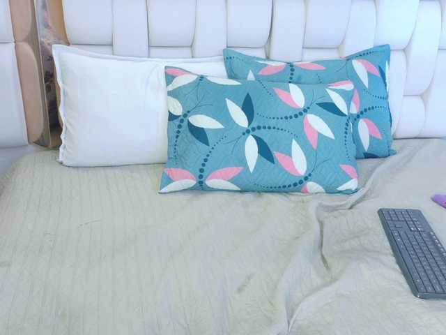 valkiriamoore's BongaCams show and profile