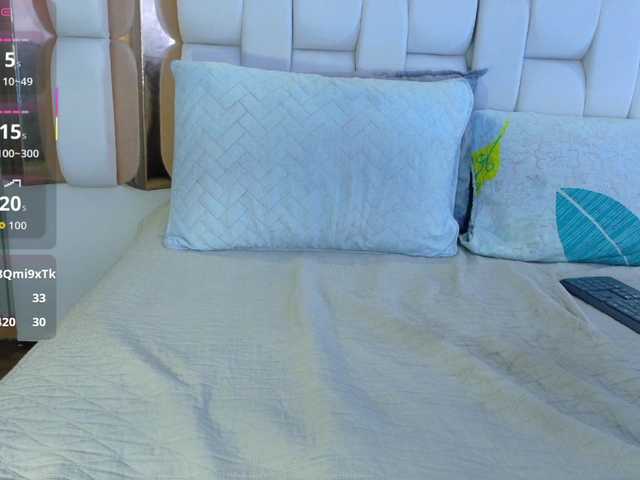 valkiriamoore webcam