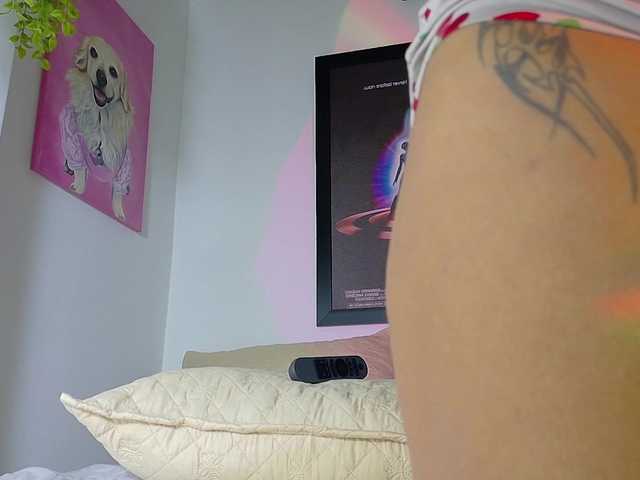 valkiriamoore's BongaCams show and profile