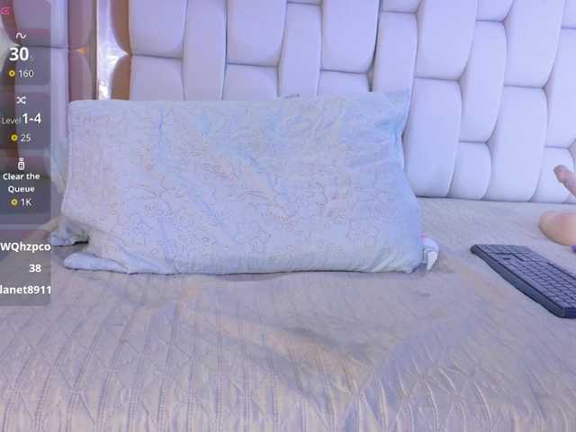 valkiriamoore webcam