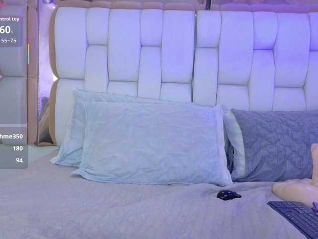 valkiriamoore's BongaCams show and profile