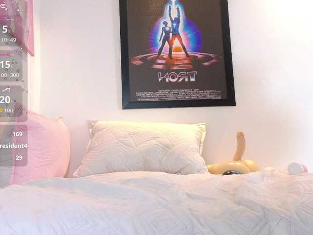 valkiriamoore's BongaCams show and profile