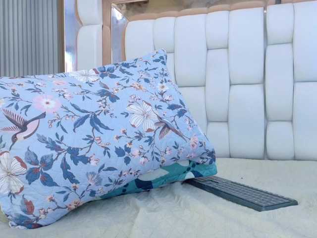 valkiriamoore's BongaCams show and profile