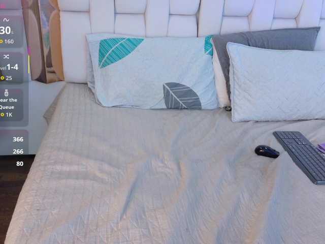 valkiriamoore's BongaCams show and profile