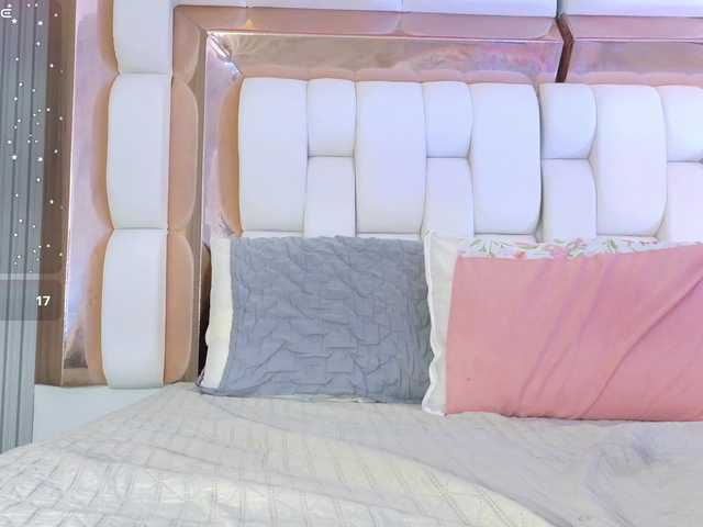 valkiriamoore's BongaCams show and profile