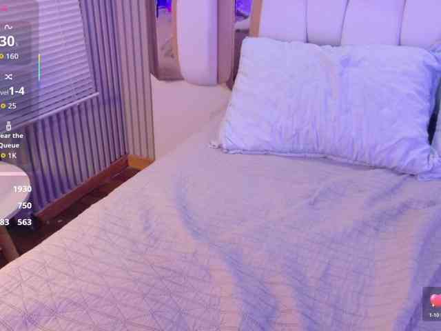 valkiriamoore webcam