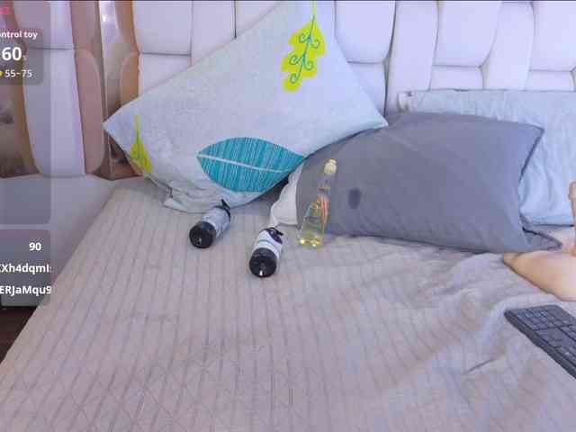 valkiriamoore webcam