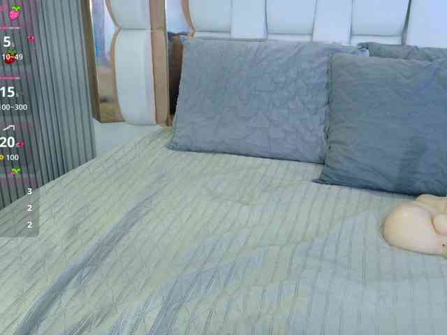 valkiriamoore webcam