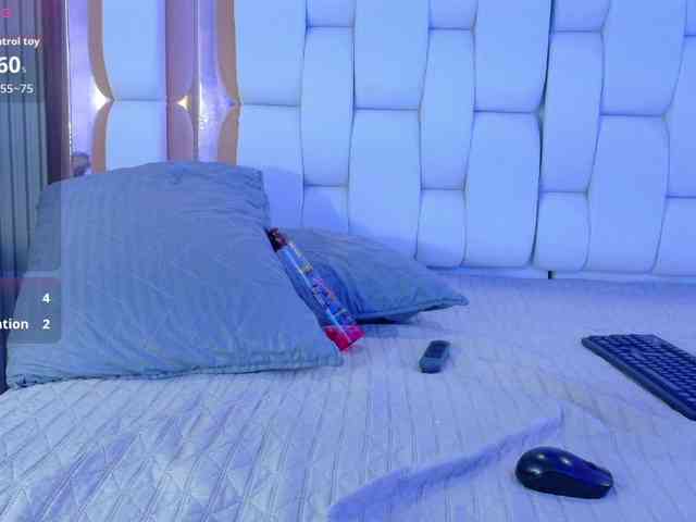 valkiriamoore webcam