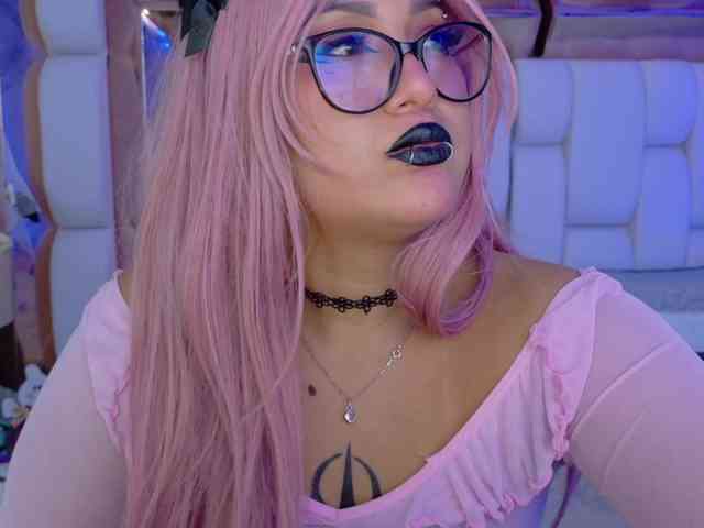 valkiriamoore webcam
