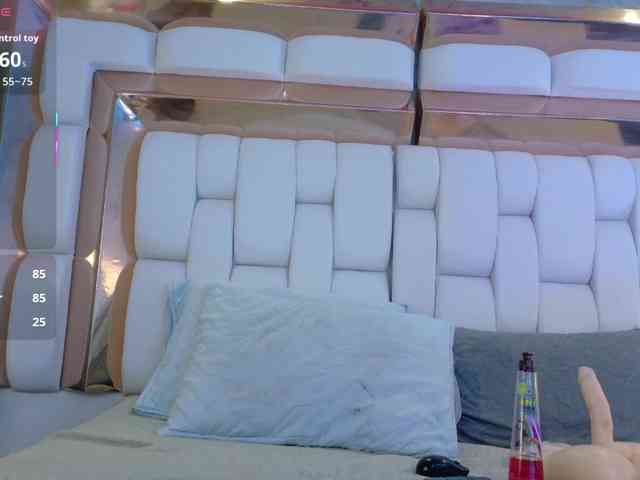 valkiriamoore webcam