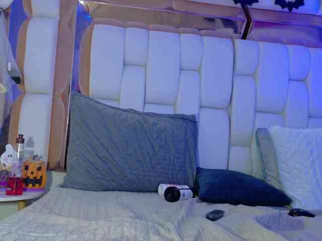 valkiriamoore webcam