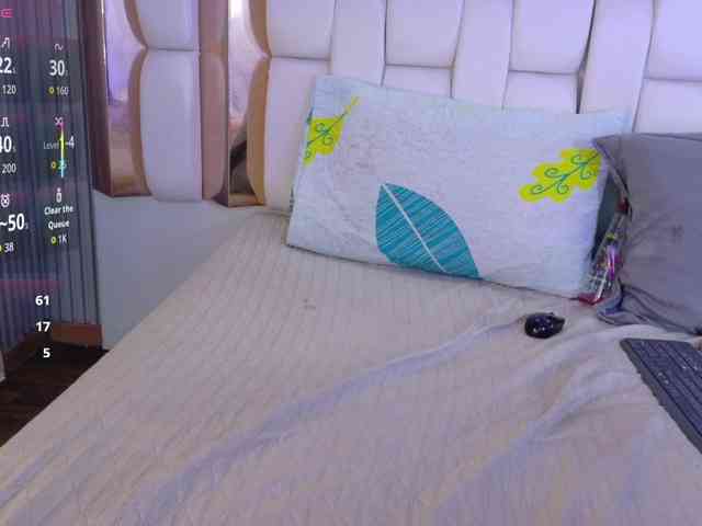 valkiriamoore webcam