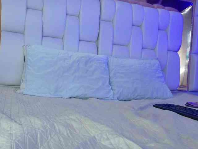 valkiriamoore webcam