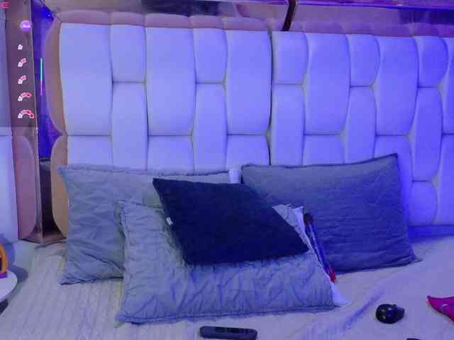 valkiriamoore webcam