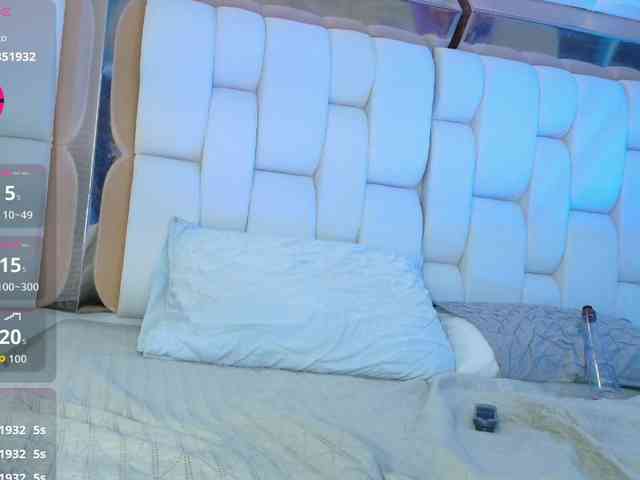 valkiriamoore webcam