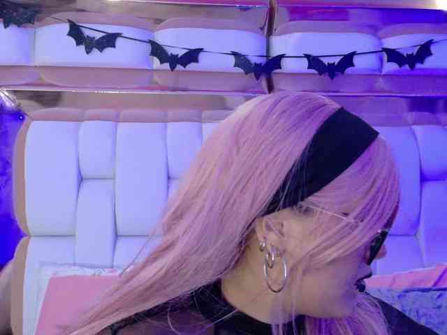 valkiriamoore webcam