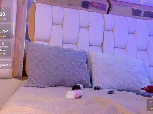 valkiriamoore webcam