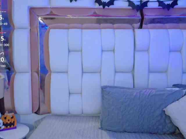 valkiriamoore webcam